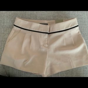 Dream & black shorts